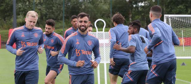 30000分大关谁能破？哈登接近100%，库里还有一线生机，威少0%（三万分大关谁能闯？哈登胜算近100%，库里尚有一线生机，威少基本无望）