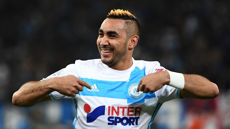 焦点战！山东男篮vs青岛男篮胜者将锁定晋级八强名额（生死对决：山东男篮与青岛男篮一战定八强席位）