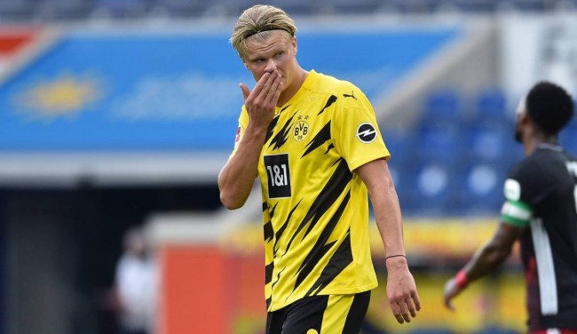 彩民3千元买曼城平揽1.7万不算啥？还有更神的!（彩民用3000博曼城平赢1.7万不稀奇？后面还有更猛的！）