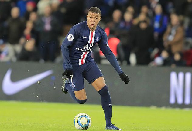 半场战报：国安2-0梅州，法比奥梅开二度（半场：国安2-0领先梅州，法比奥双响）