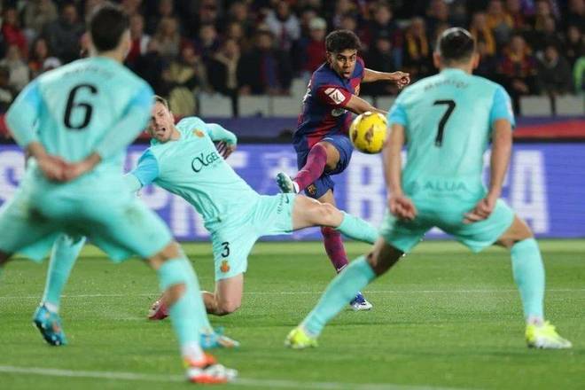 久保建英：堂安律的进球非常漂亮，这种处理方式正是他擅长的（久保建英盛赞堂安律精彩破门：这种处理正合其所长）